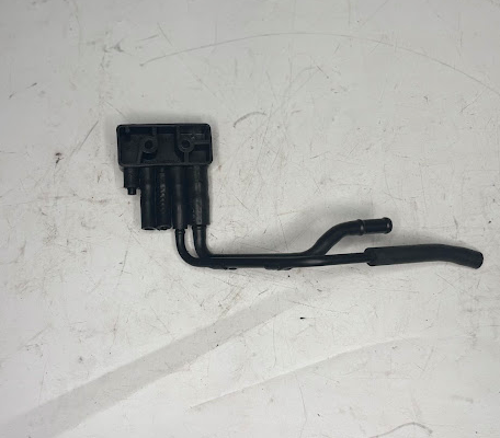 OEM Vacuum Distribution Block w/ Lines