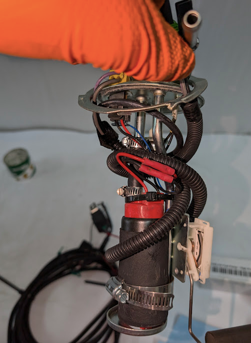Used Fuel Pump Hanger w/ New Racetronix 340 Fuel Pump & Hotwire Kit – #SPIFG156A (Analog Dash)