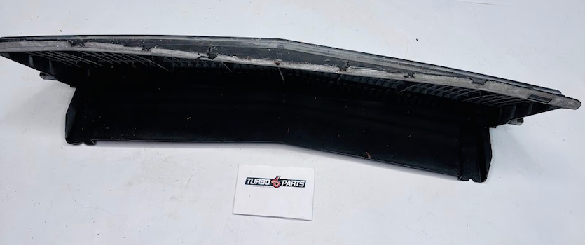 OEM Front Grille – Buick Regal (Factory GM)