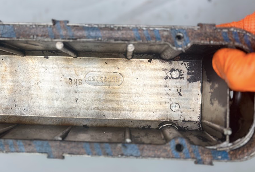 OEM Valve Covers with Mounting Hardware – Buick Grand National / Turbo Regal – Needs Restoration