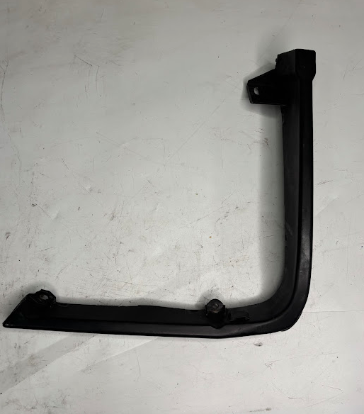 OEM Wire Harness Channel Cover – Driver Side Valve Cover