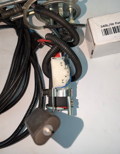 Used Fuel Pump Hanger w/ New Racetronix 340 Fuel Pump & Hotwire Kit – #SPIFG156A (Analog Dash)