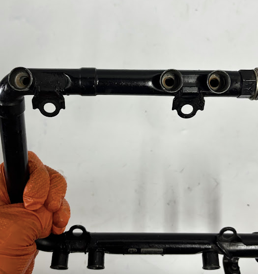 OEM Fuel Rail Assembly – Bosch 0 280 15 2005