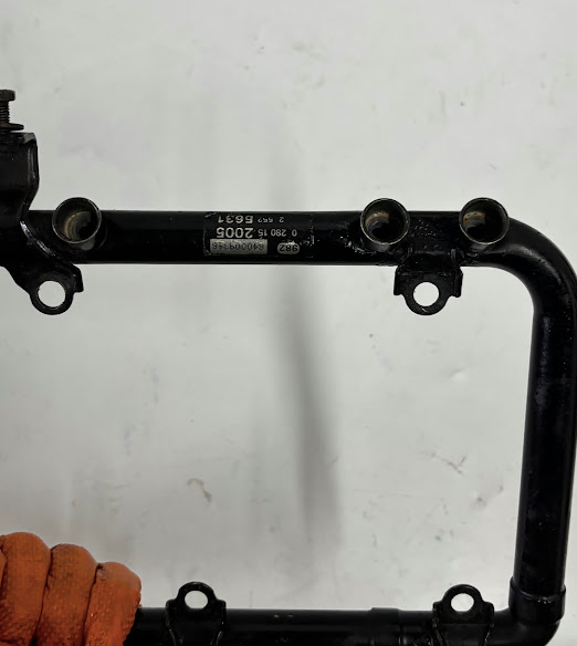 OEM Fuel Rail Assembly – Bosch 0 280 15 2005