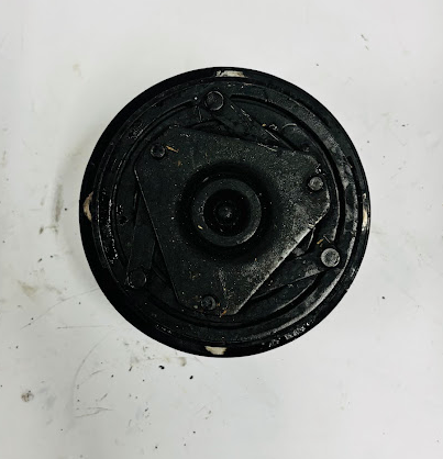 Harrison A/C Compressor – OEM GM Model 1131621