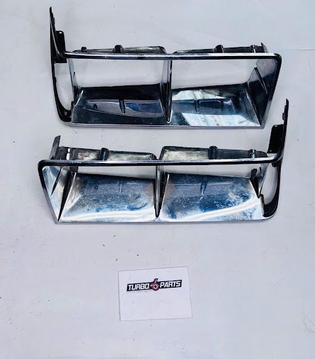 OEM GM Headlight Bezels – Left & Right Pair (25525088 / 25525089)