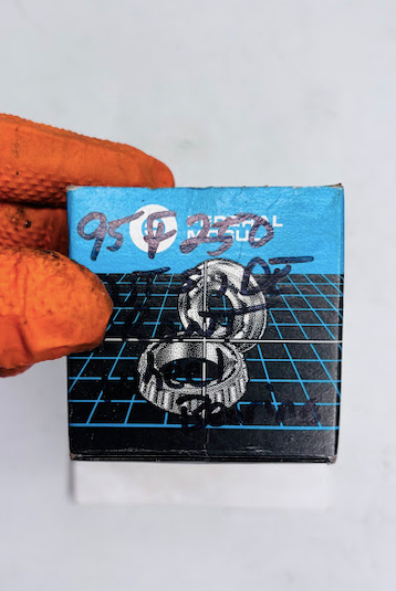 One Front Wheel Tapered Roller Bearing  – (NTN 4T-15101)