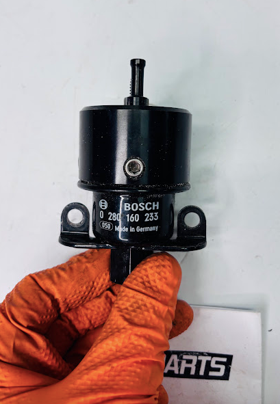 Bosch Adjustable Fuel Pressure Regulator