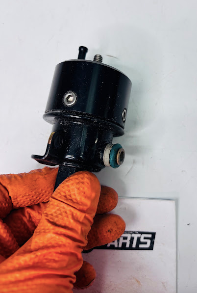 Bosch Adjustable Fuel Pressure Regulator