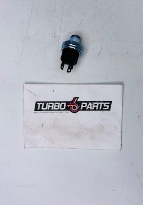 GM OEM Oil Pressure Switch (GM 25036378 / D1816)