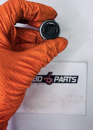 GM OEM Oil Pressure Switch (GM 25036378 / D1816)